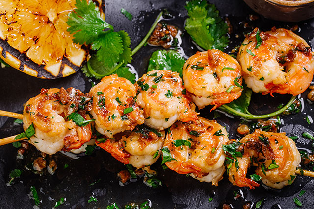 prawn kebabs with herbs and